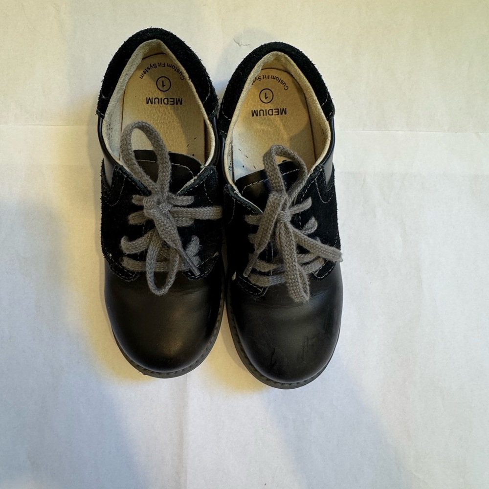 FootMates Connor Black/Black Oxford Shoes